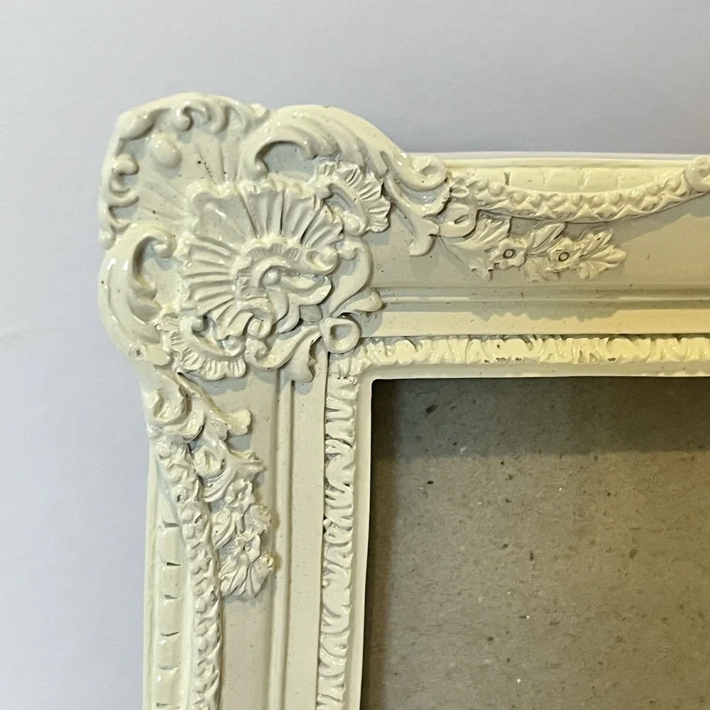 2008 Sicura Italian Designs Picture Frame Brocade White Lacquer‎ Coquette Girly